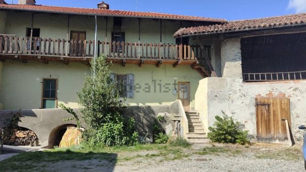 casale in vendita a Caprie