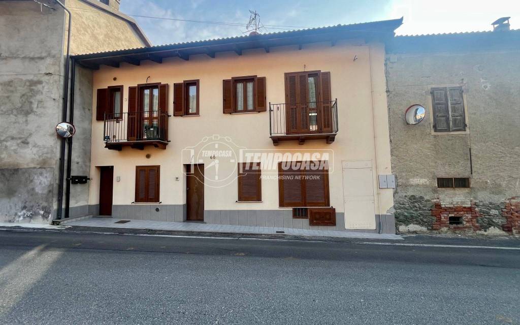 appartamento in vendita a Caprie in zona Novaretto