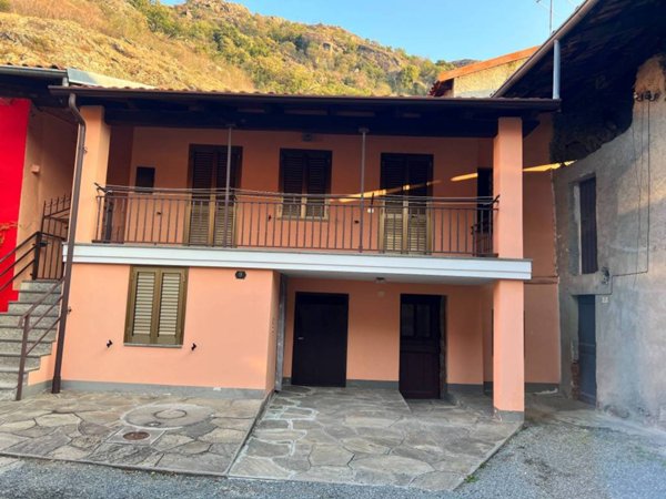 casa indipendente in vendita a Caprie