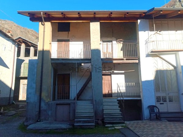 casa indipendente in vendita a Caprie