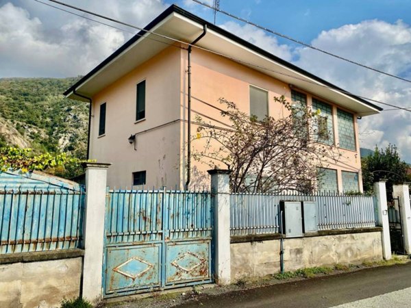 casa indipendente in vendita a Caprie