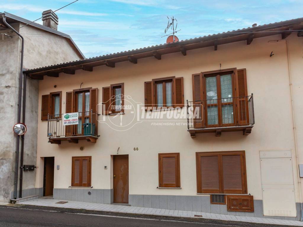 appartamento in vendita a Caprie in zona Novaretto