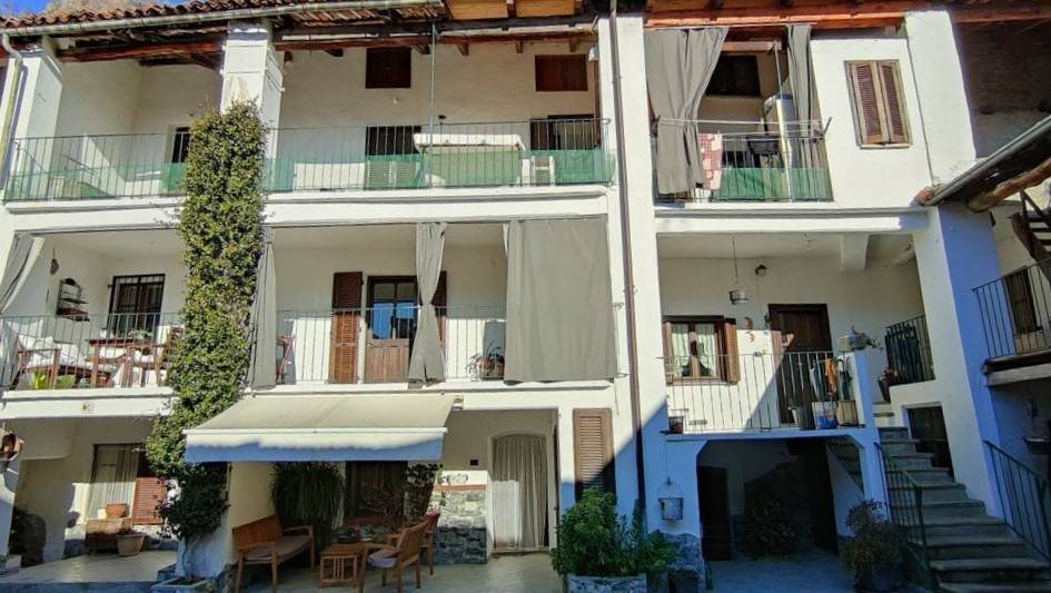 casa indipendente in vendita a Caprie