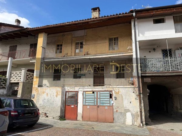 casa indipendente in vendita a Caprie in zona Novaretto