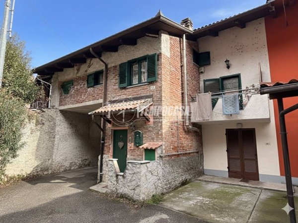 casa indipendente in vendita a Caprie in zona Novaretto