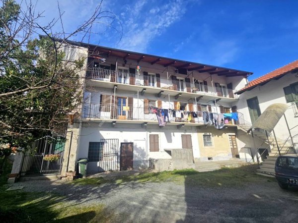 appartamento in vendita a Caprie in zona Novaretto