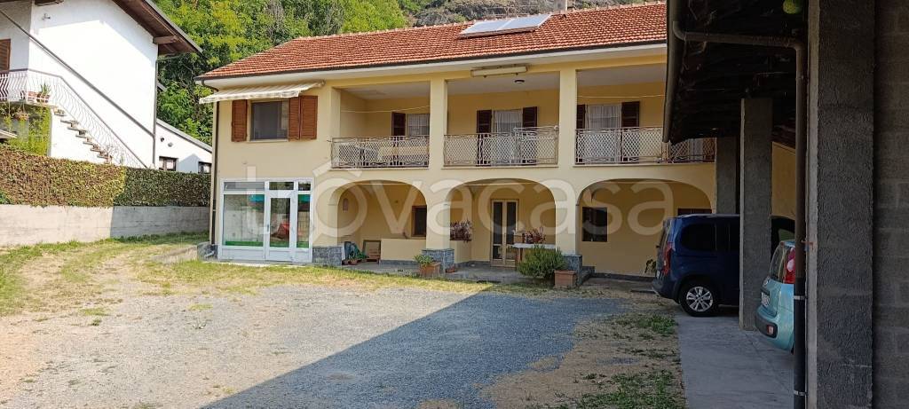 casa indipendente in vendita a Caprie in zona Novaretto