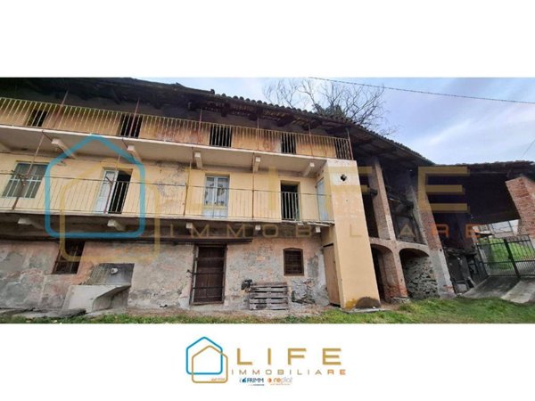 casa indipendente in vendita a Caprie in zona Novaretto