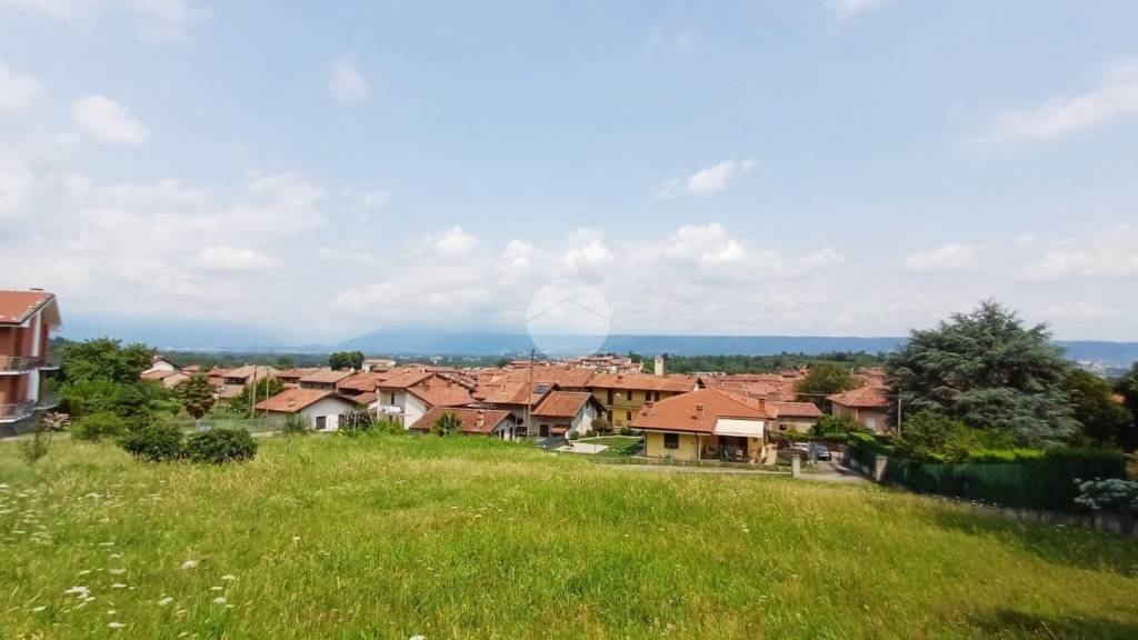 terreno agricolo in vendita a Caravino