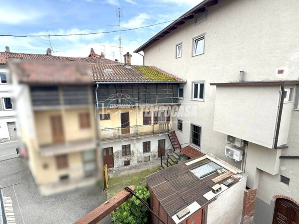 casa indipendente in vendita a Caravino