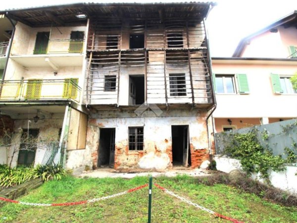 casale in vendita a Caravino in zona Masino