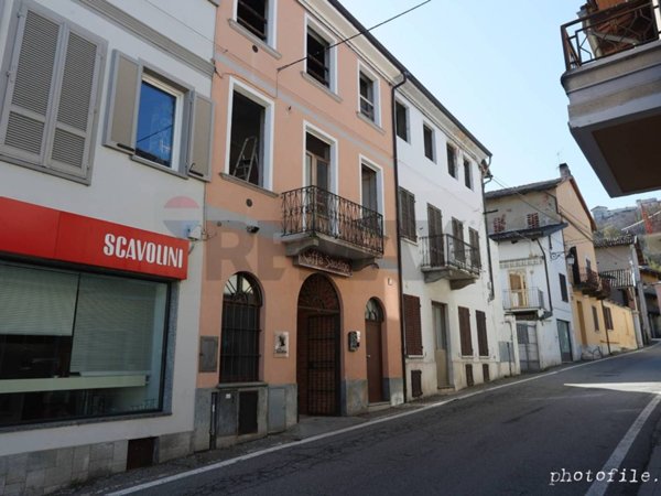 casa indipendente in vendita a Caravino in zona Masino