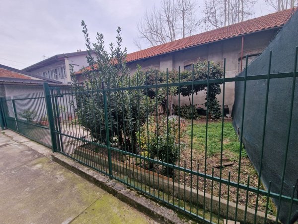 casa semindipendente in vendita a Carignano