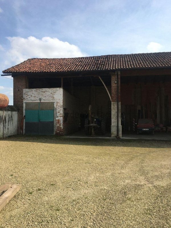 pentavano in vendita a Carignano