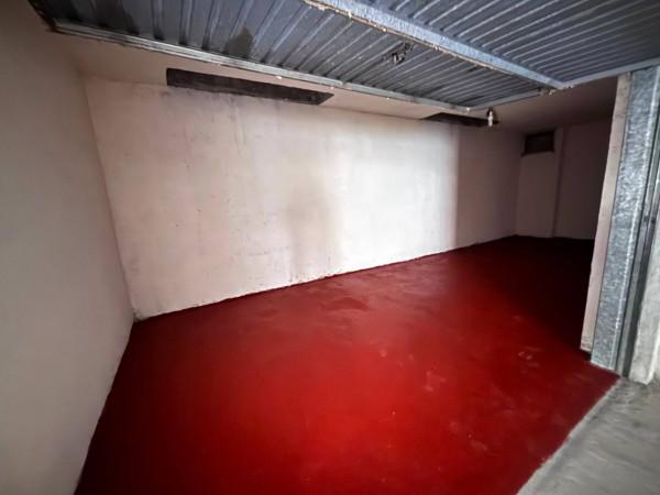 negozio in vendita a Carignano