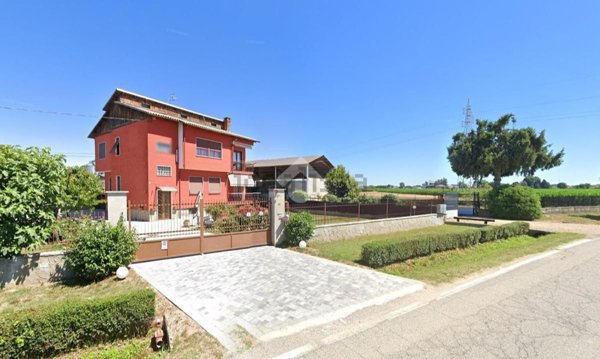 quadrivano in vendita a Carignano