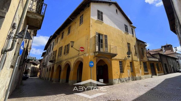 casa indipendente in vendita a Carignano