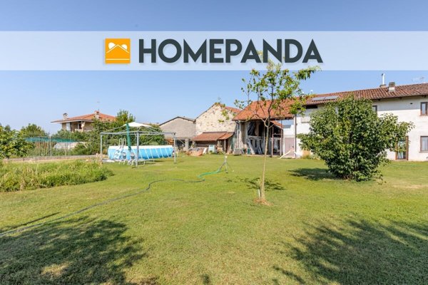 casa indipendente in vendita a Carignano