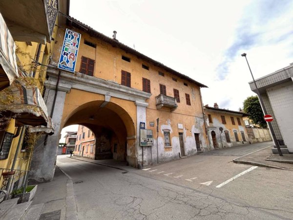 intera palazzina in vendita a Carignano