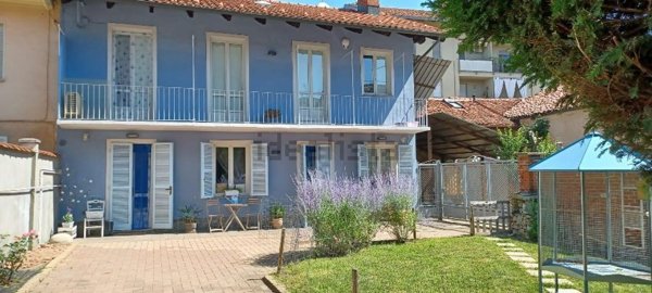 casa semindipendente in vendita a Carignano