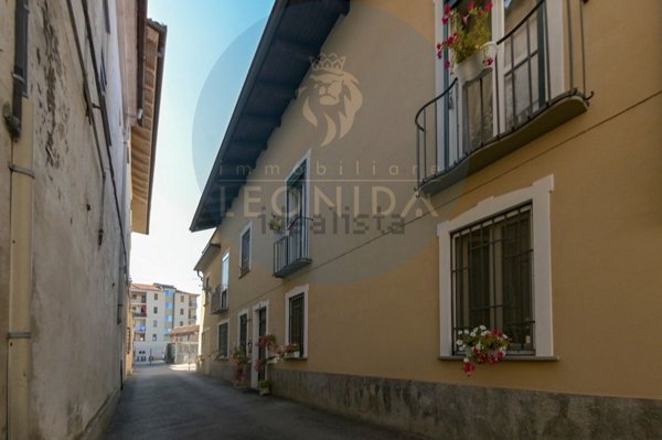 casa semindipendente in vendita a Carignano