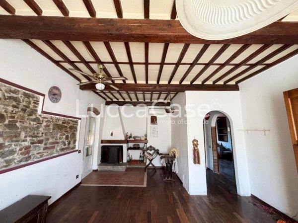 casa indipendente in vendita a Carignano