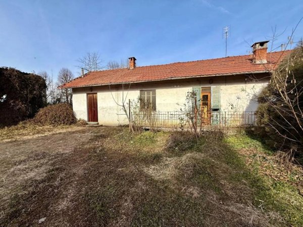 esavano in vendita a Carignano