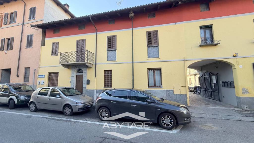 casa indipendente in vendita a Carignano