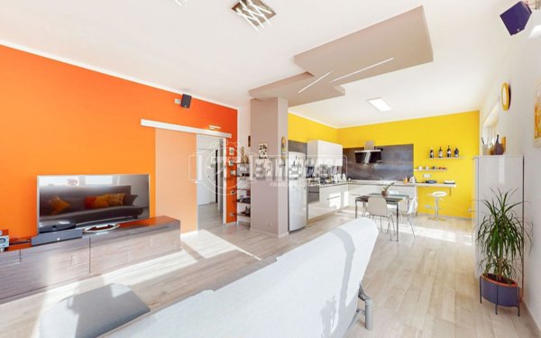 casa indipendente in vendita a Carignano