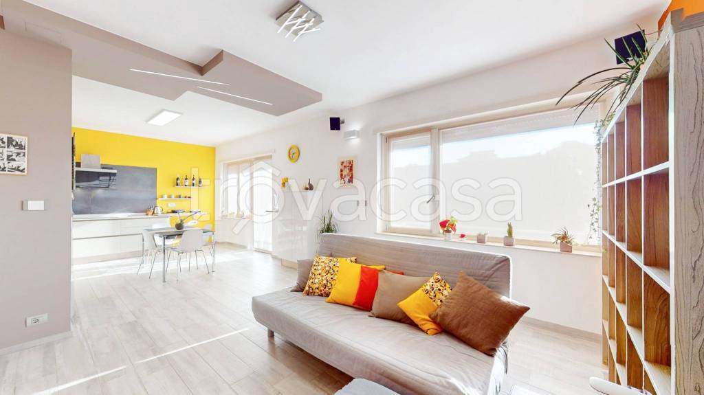 casa indipendente in vendita a Carignano