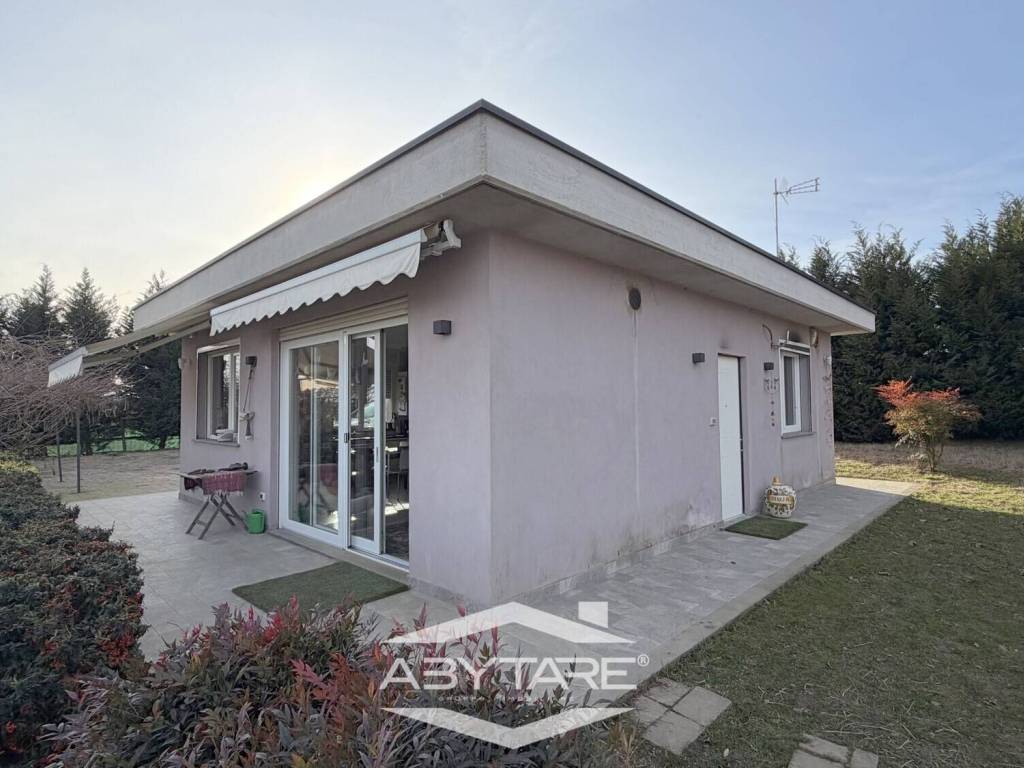 terreno edificabile in vendita a Carignano