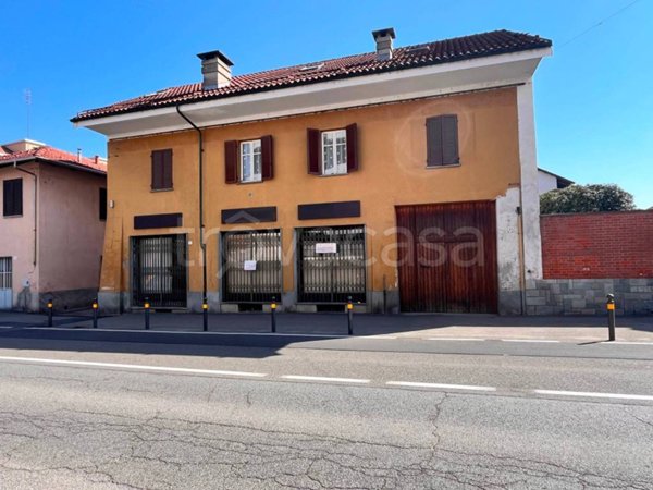 casa indipendente in vendita a Carignano