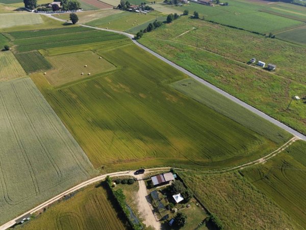 terreno agricolo in vendita a Carignano