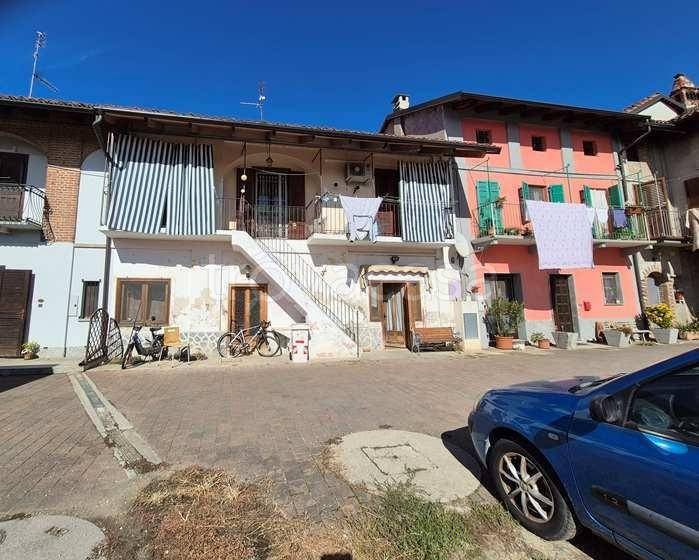 appartamento in vendita a Carignano