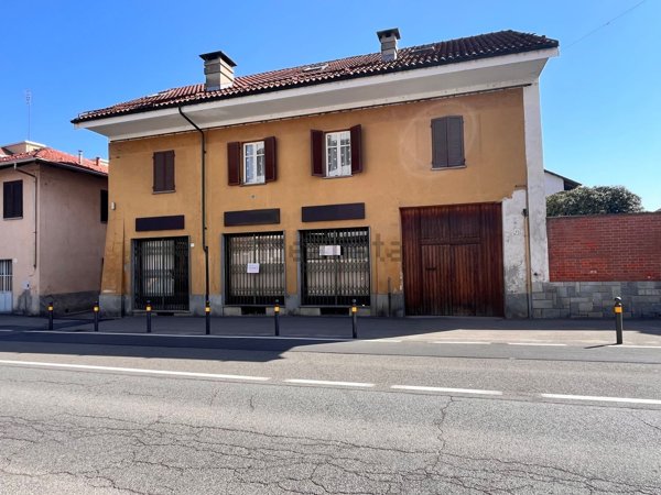 intera palazzina in vendita a Carignano