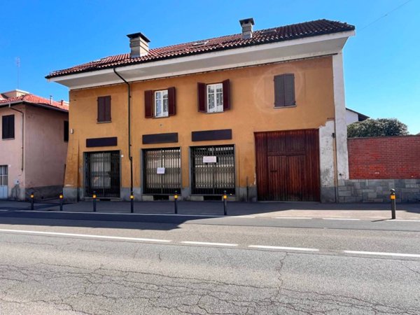 casa indipendente in vendita a Carignano