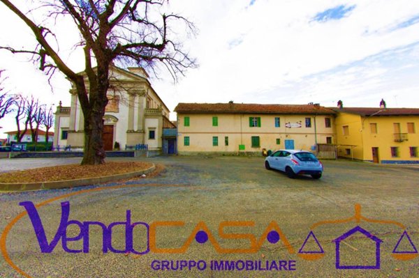 casa indipendente in vendita a Carmagnola in zona San Michele
