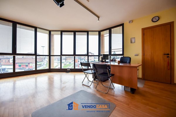 ufficio in vendita a Carmagnola