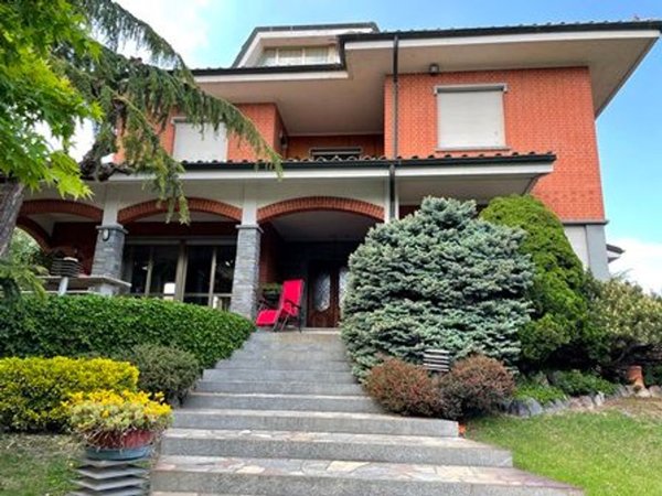 casa indipendente in vendita a Carmagnola