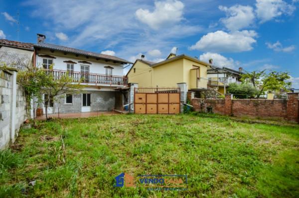 casa indipendente in vendita a Carmagnola in zona Salasio