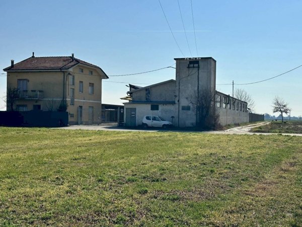 terreno edificabile in vendita a Carmagnola