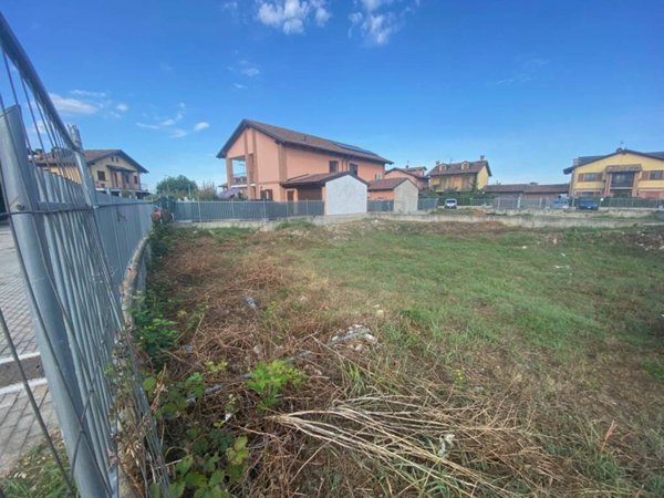 casa indipendente in vendita a Carmagnola in zona Tuninetti