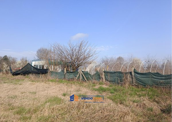 terreno agricolo in vendita a Carmagnola in zona San Michele