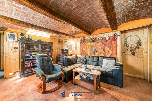 casa indipendente in vendita a Carmagnola in zona Tuninetti