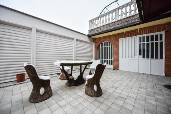 casa indipendente in vendita a Carmagnola in zona San Bernardo