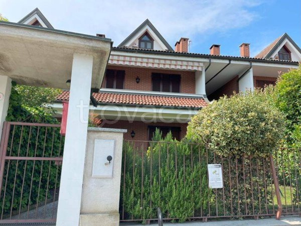 casa indipendente in vendita a Carmagnola