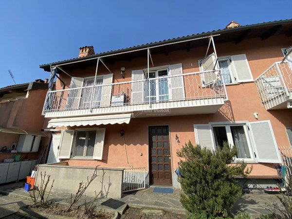 casa indipendente in vendita a Carmagnola in zona Salasio