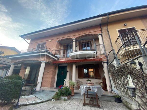 casa indipendente in vendita a Carmagnola