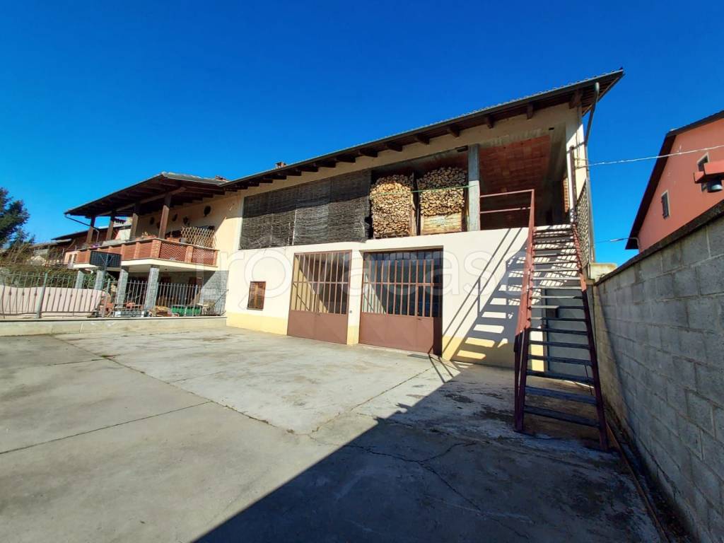 appartamento in vendita a Carmagnola in zona Motta