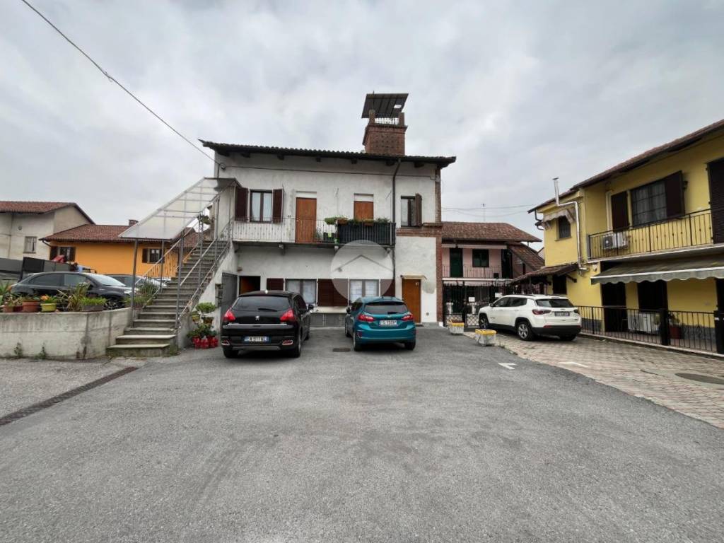 appartamento in vendita a Carmagnola in zona San Bernardo